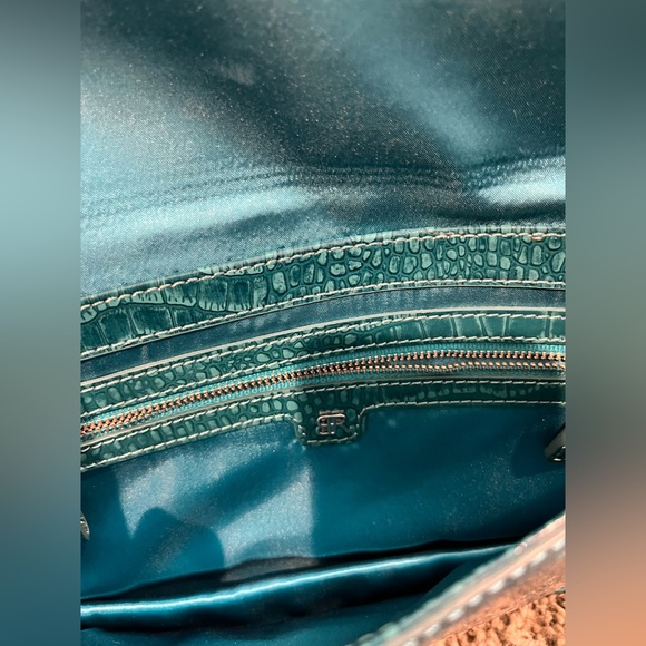 🩵 Banana Republic Teal Croc Clutch 🩵 - Picture 5 of 9